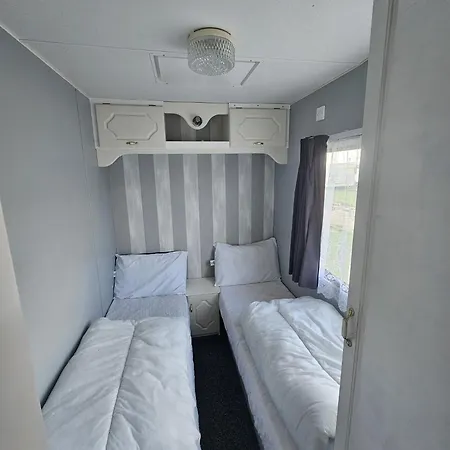 Golden Anchor 8B9 Caravan Park Holiday Home Chapel Saint Leonards Exterior photo