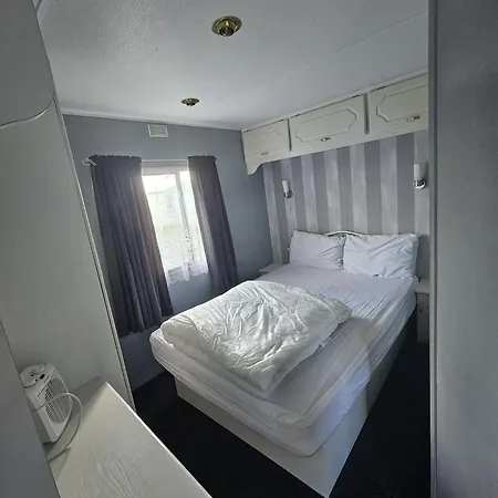 Golden Anchor 8B9 Caravan Park Holiday Home Chapel Saint Leonards Exterior photo